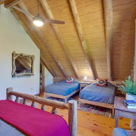 Cozy Log Cabin Getaway With Fire Pit And 3 Acres! Ruckersville ภายนอก รูปภาพ