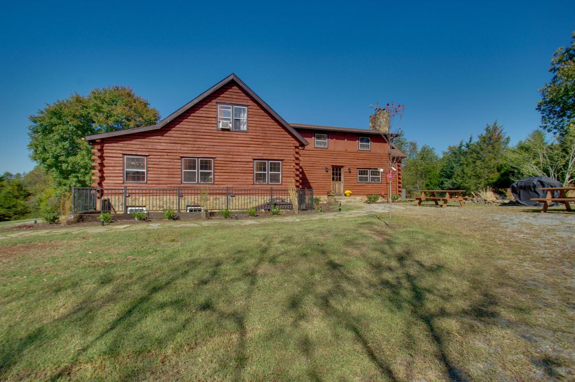 Cozy Log Cabin Getaway With Fire Pit And 3 Acres! Ruckersville ภายนอก รูปภาพ